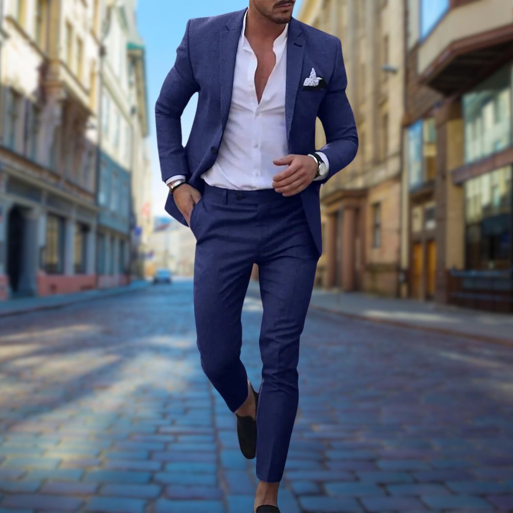 Fit Suit with Peak Lapel for Men