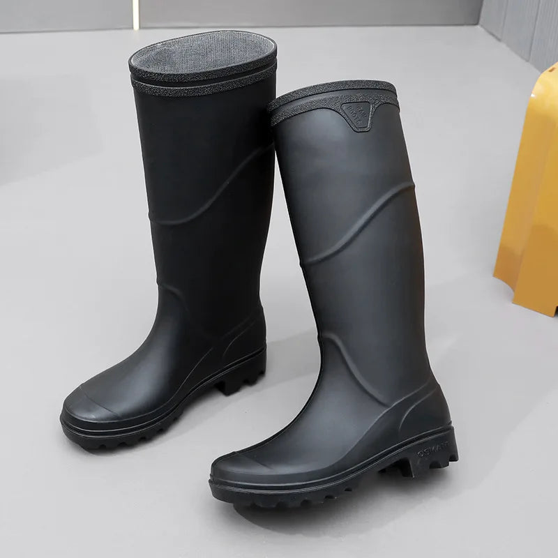 Men’s waterproof rubber boots