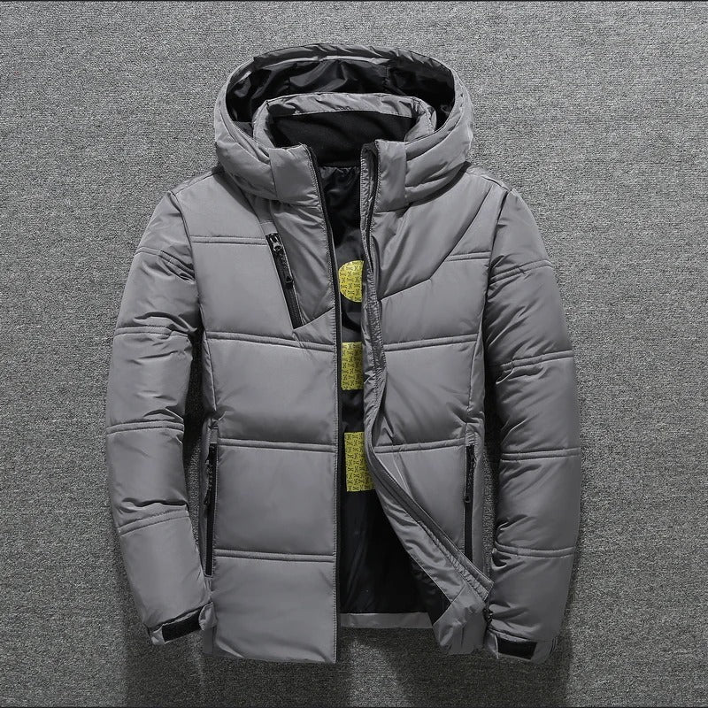 Men’s lightweight down puffer jacket for winter wear